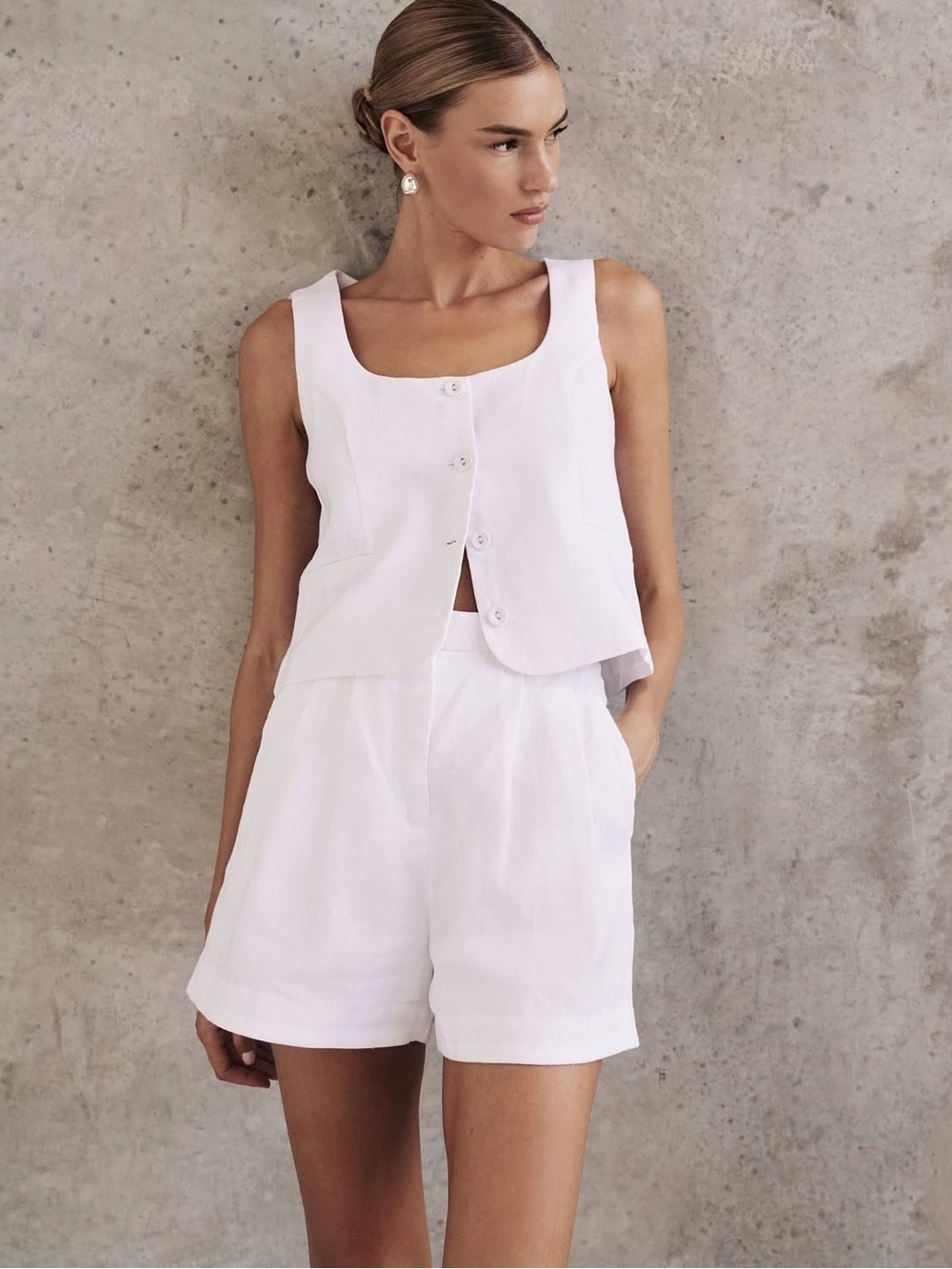 DISSH White High-Rise Linen Bermuda Shorts